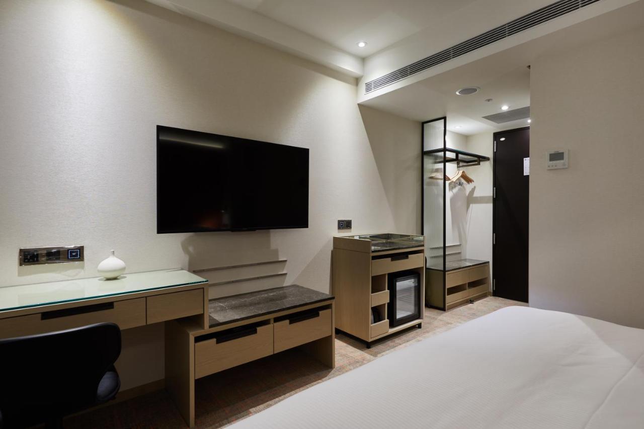 K Hotels Taipei Linsen Bagian luar foto